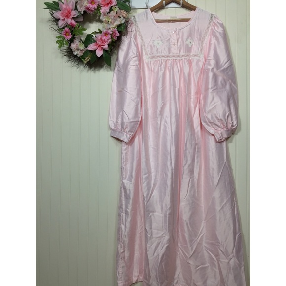 Vintage Barbizon cuddleskins Cottagecore powder pink silky satin nightgown 2X - Picture 7 of 9